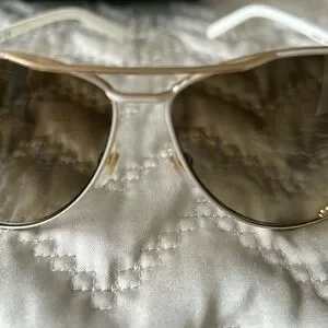 Gucci | Accessories | Gucci Womens White And Gold Aviators  display picture 2